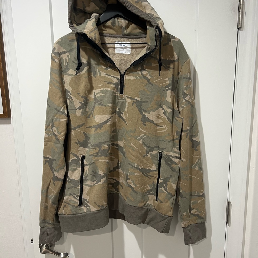 Old Navy Camouflage Quarter Zip Hoodie with Pockets Size XL